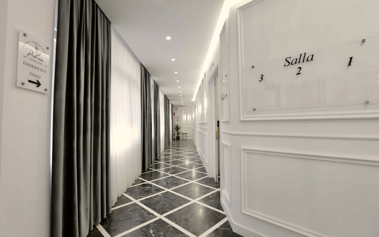 EEB024C2-65AE-4EE4-94DF-220545687454_1_201_a